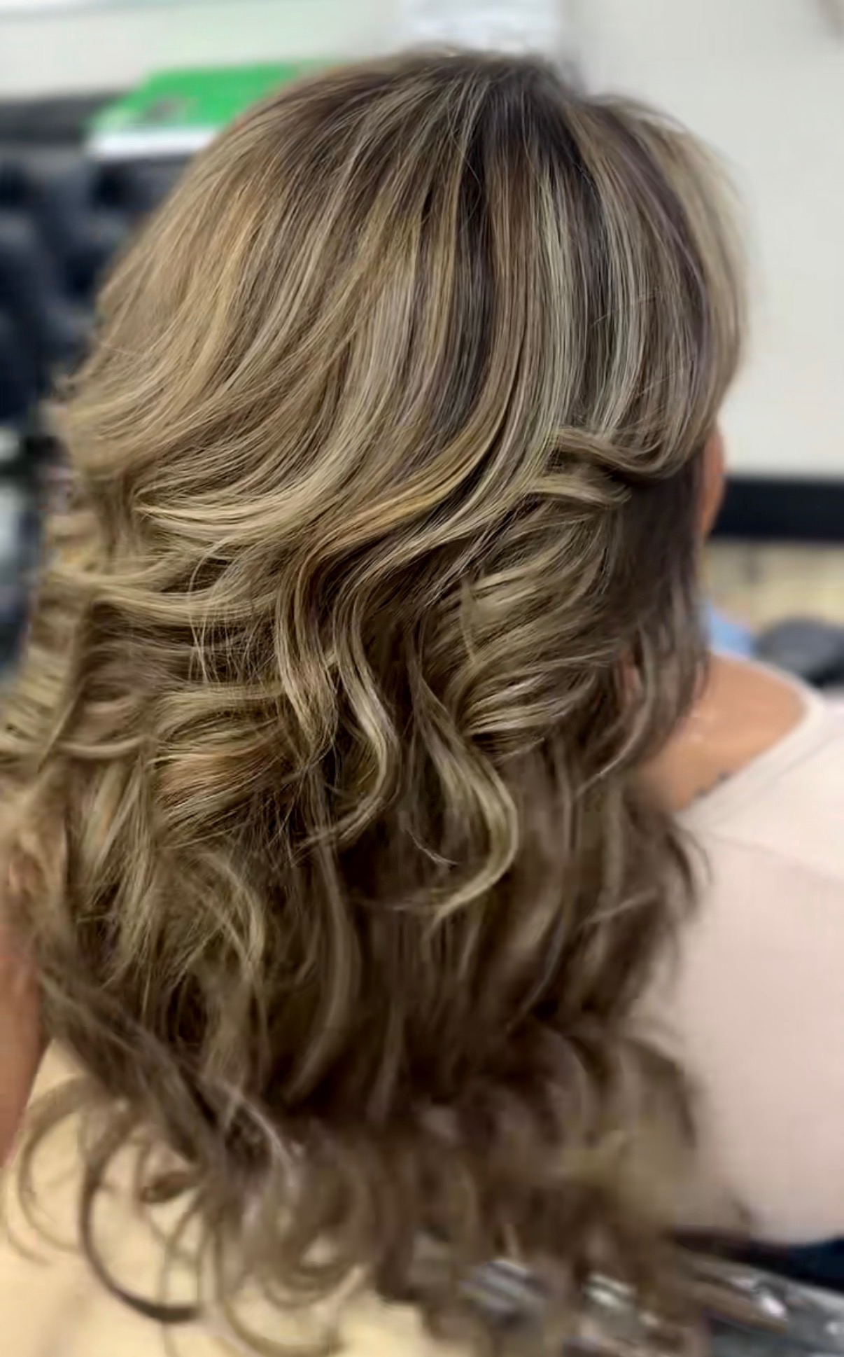 Women's haircut