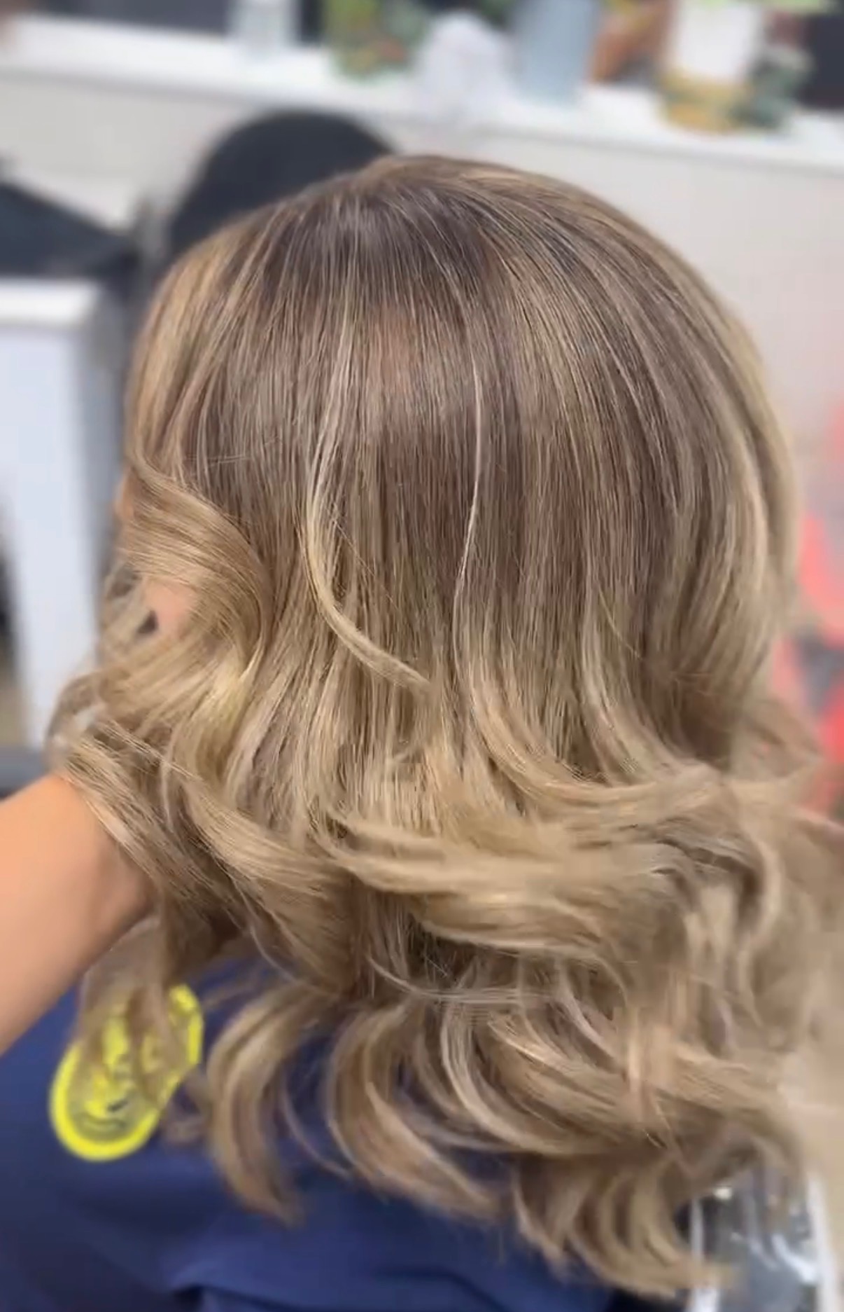 Women's haircut